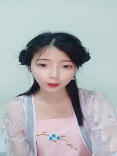 我给我的婊子送了礼物，她换了她的洞